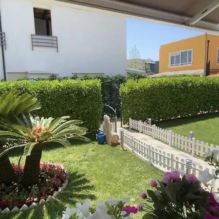 Singolo Kompleksi Lura 3 Casa de Férias *
