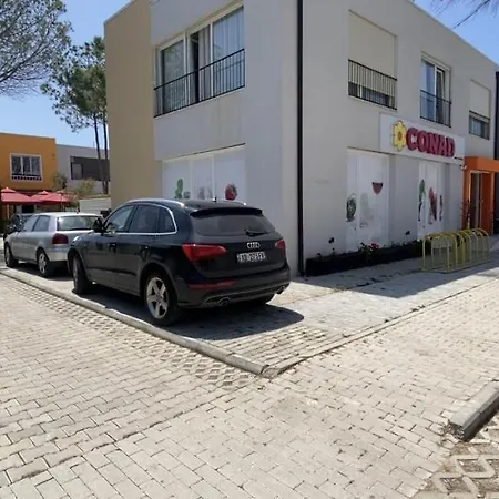 Casa de Férias Singolo Kompleksi Lura 3 *